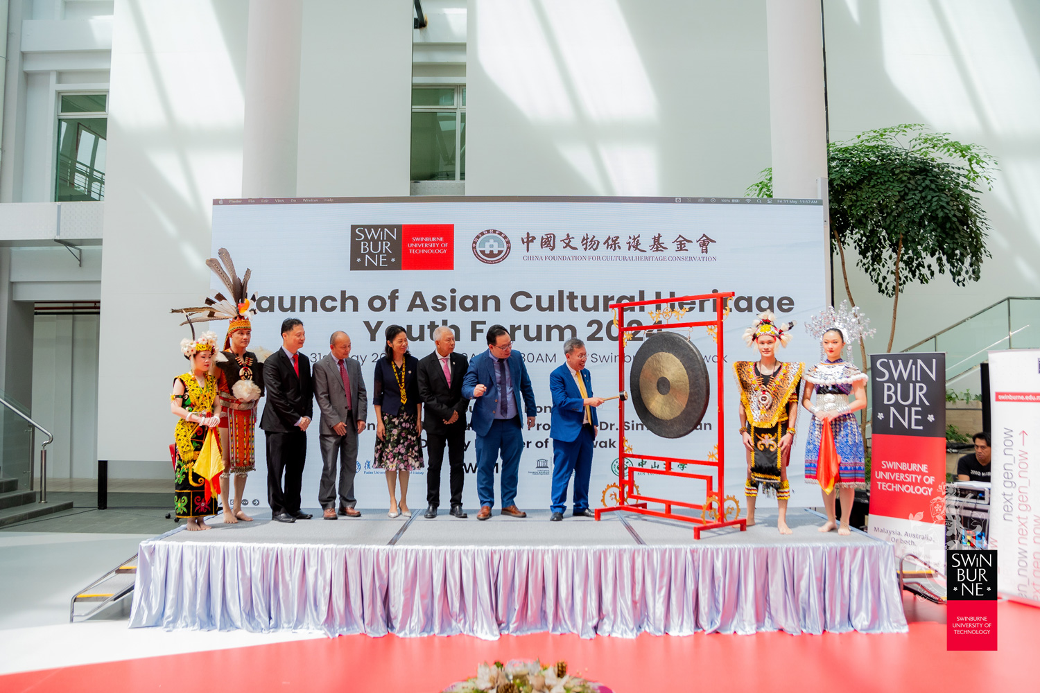 YB Datuk Amar Professor Dr Sim Kui Hian (third right) officially launches the Asian Cultural Heritage Youth Forum 2024.