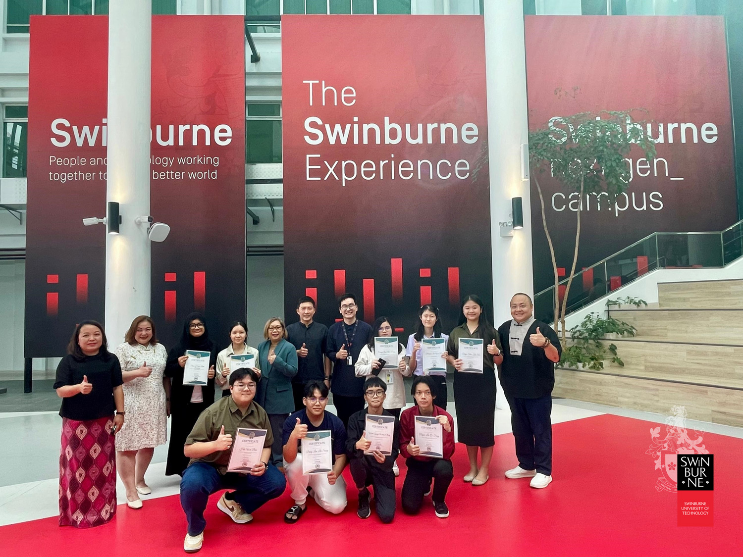 Swinburne Sarawak students receive scholarships through Rinwood Awards