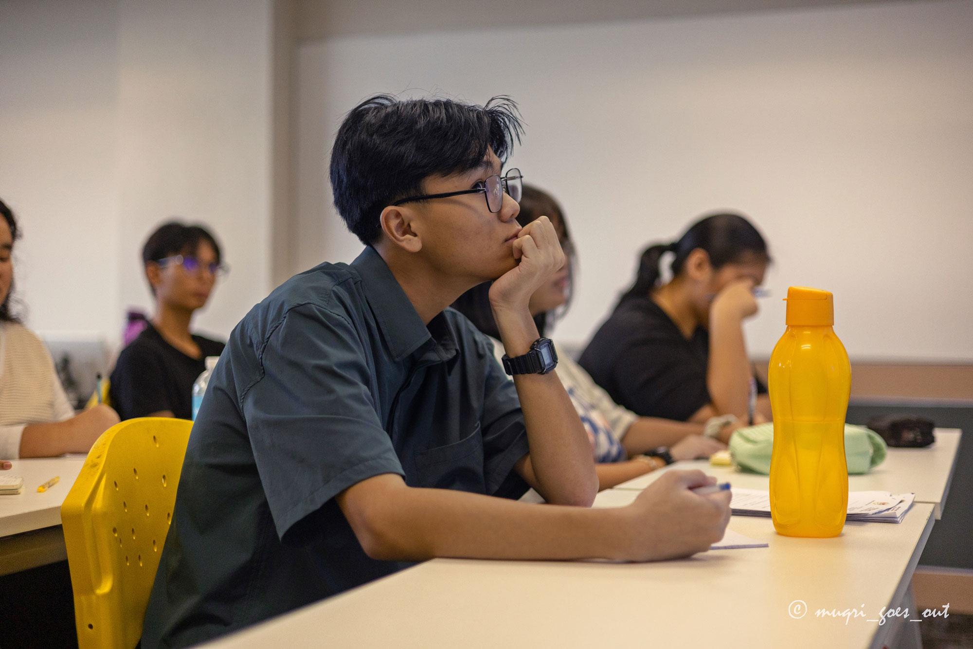 The students listening attentively during the workshop. 